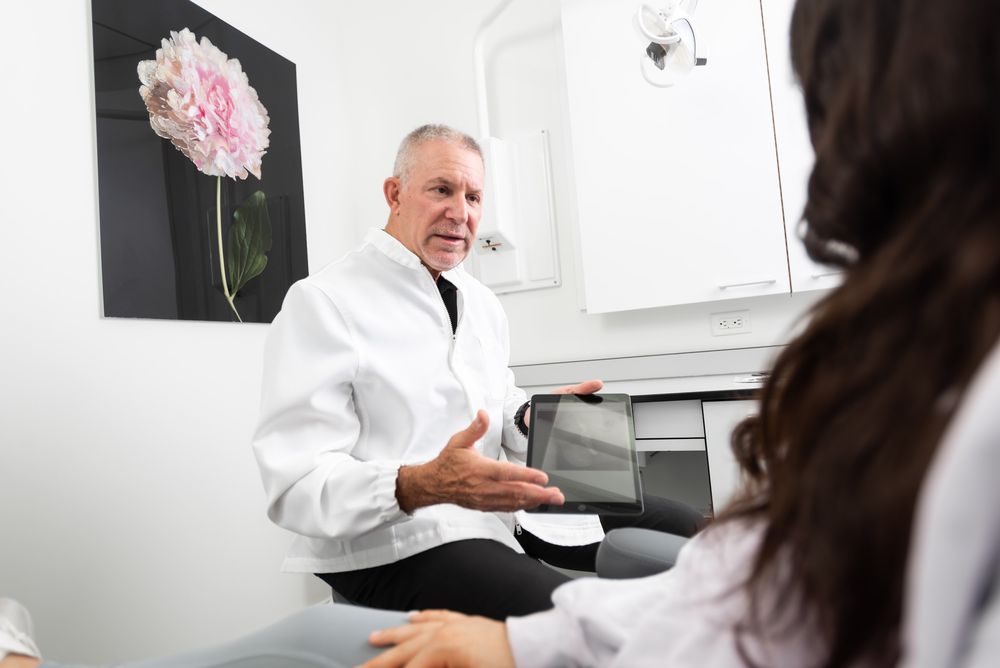 What to Consider When Choosing a Dentist for Veneers